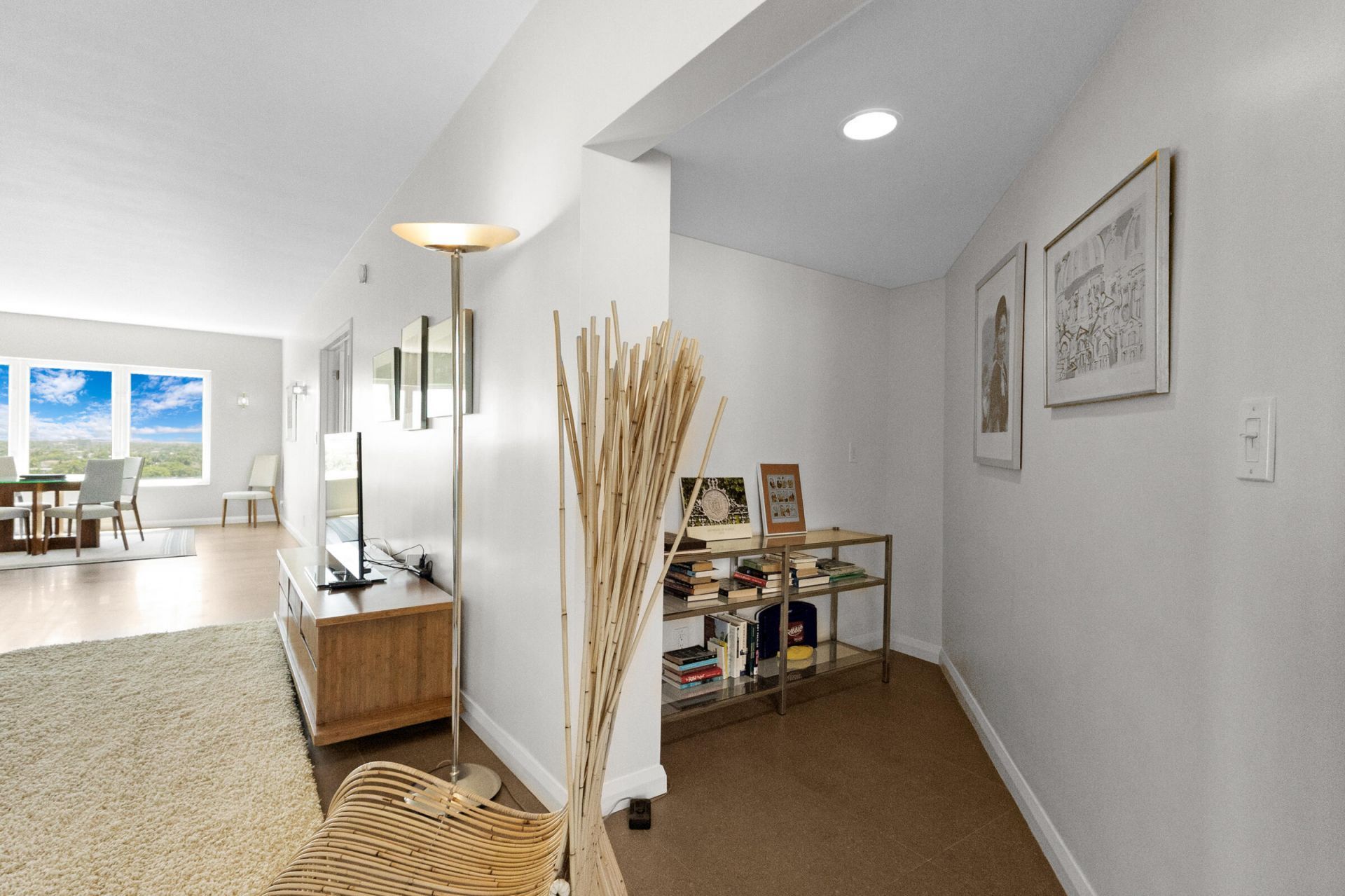 333 Sunset Drive, Unit 908, Fort Lauderdale, FL 33301 Photo