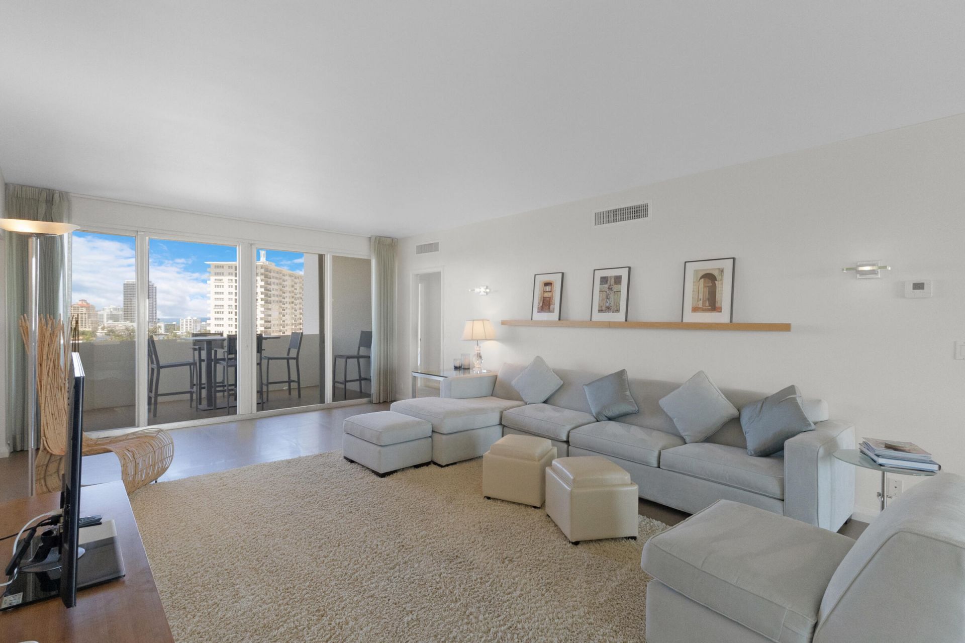 333 Sunset Drive, Unit 908, Fort Lauderdale, FL 33301 Photo
