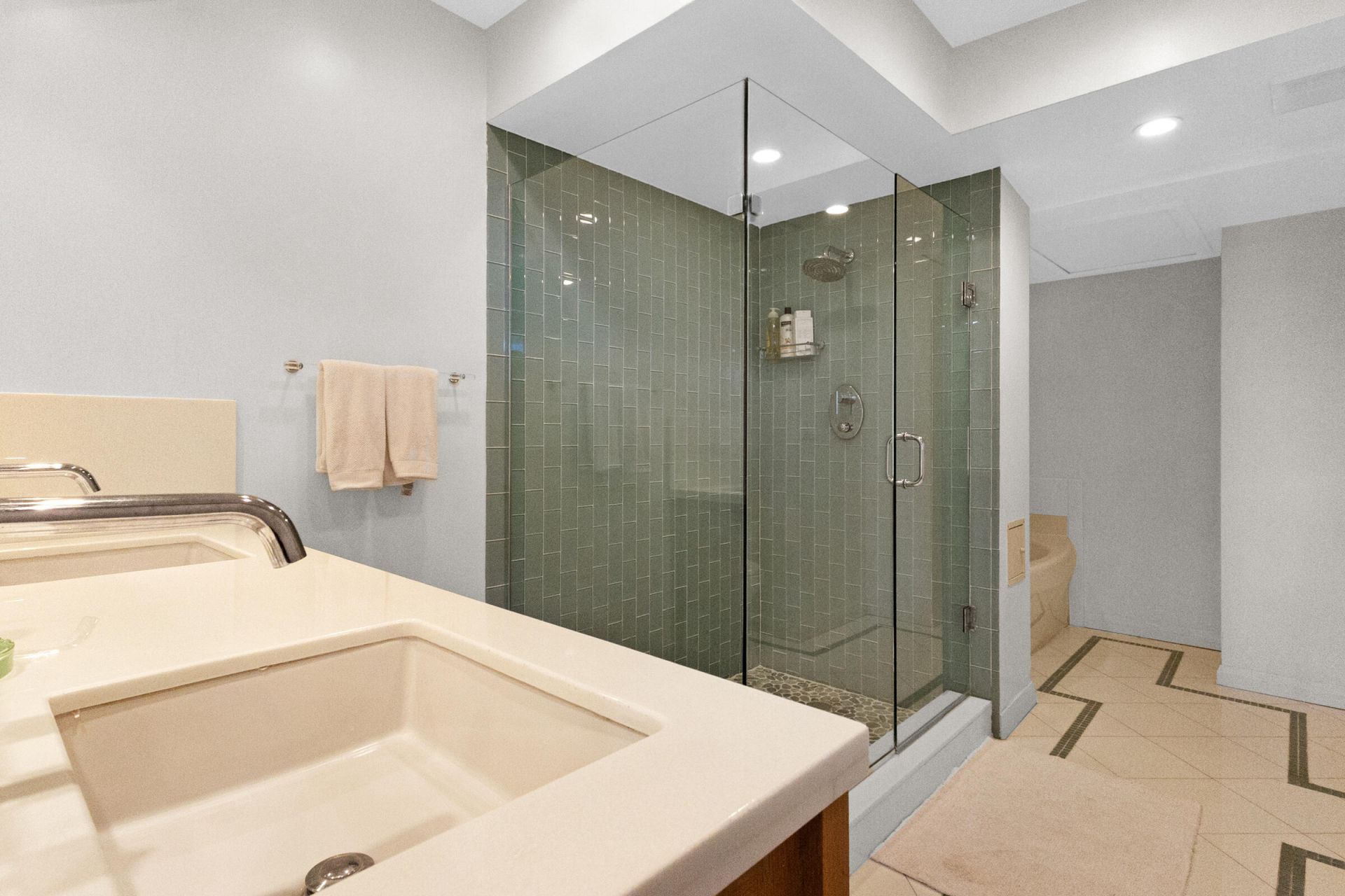 333 Sunset Drive, Unit 908, Fort Lauderdale, FL 33301 Photo