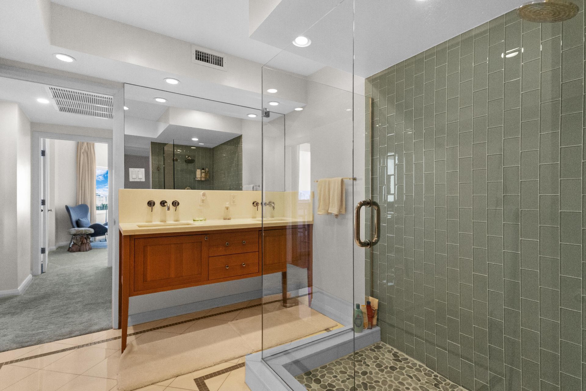 333 Sunset Drive, Unit 908, Fort Lauderdale, FL 33301 Photo