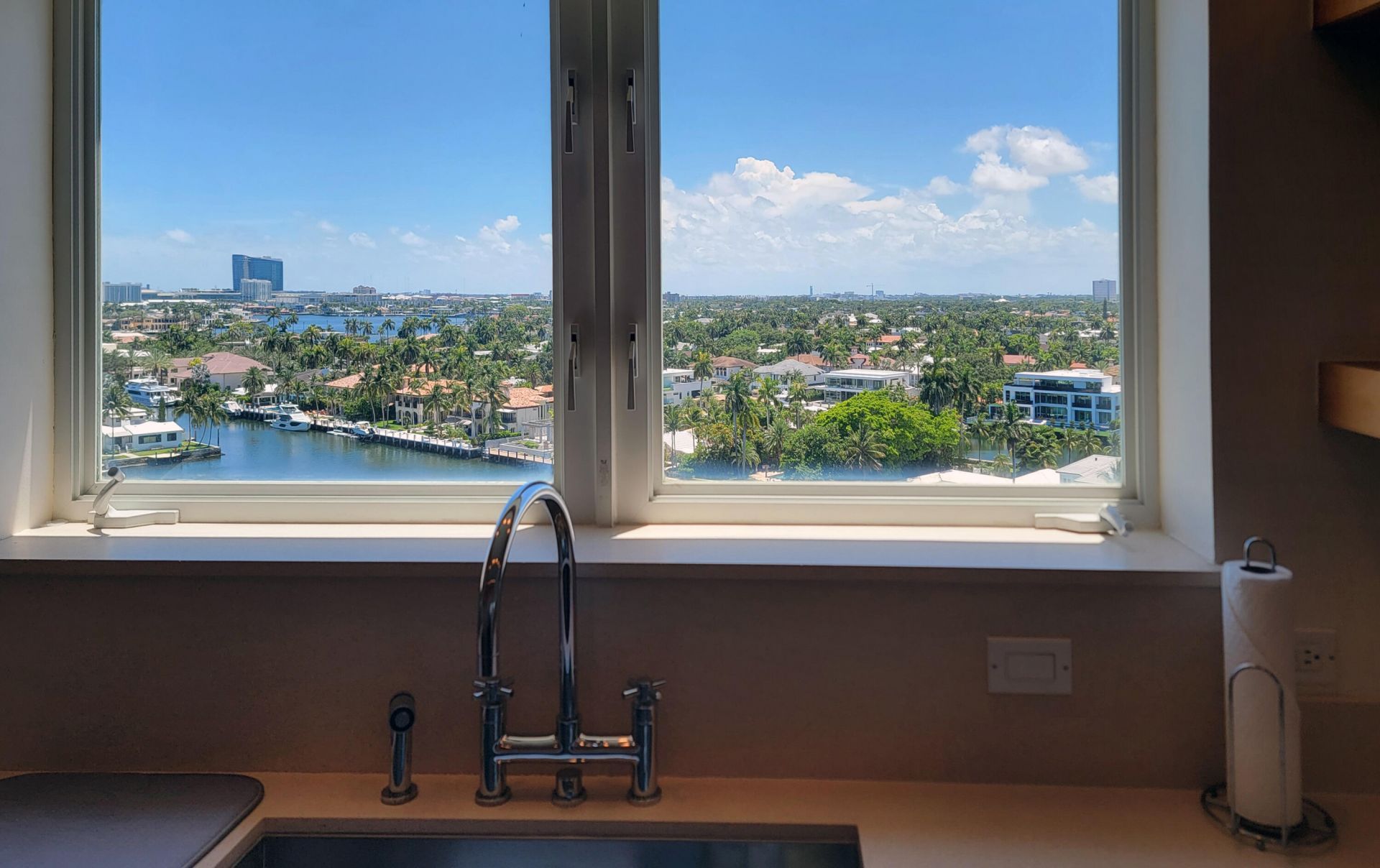 333 Sunset Drive, Unit 908, Fort Lauderdale, FL 33301 Photo