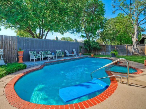 10606 Barnhill DR, Austin, TX 78758