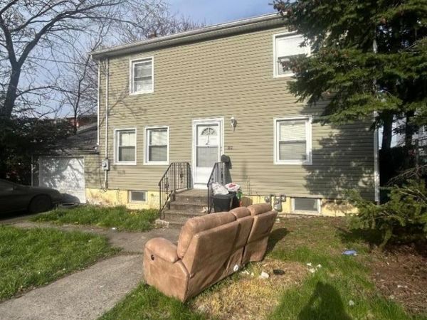 182 Midland Ave, Saddle Brook, NJ 07663