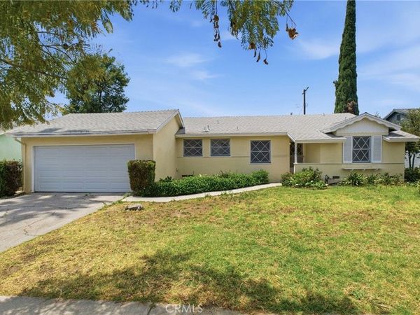 11251 Dronfield, Pacoima, CA 91331