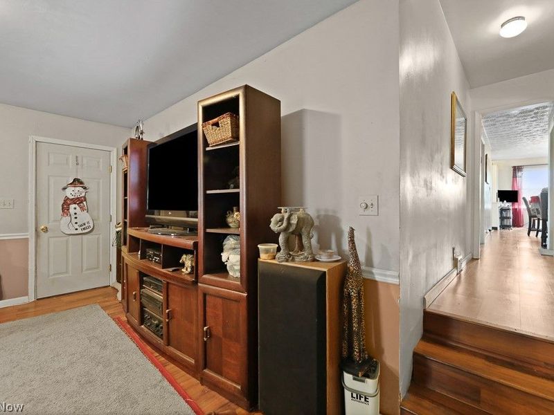 1887 W Beech Street, Alliance, OH 44601 Photo 11