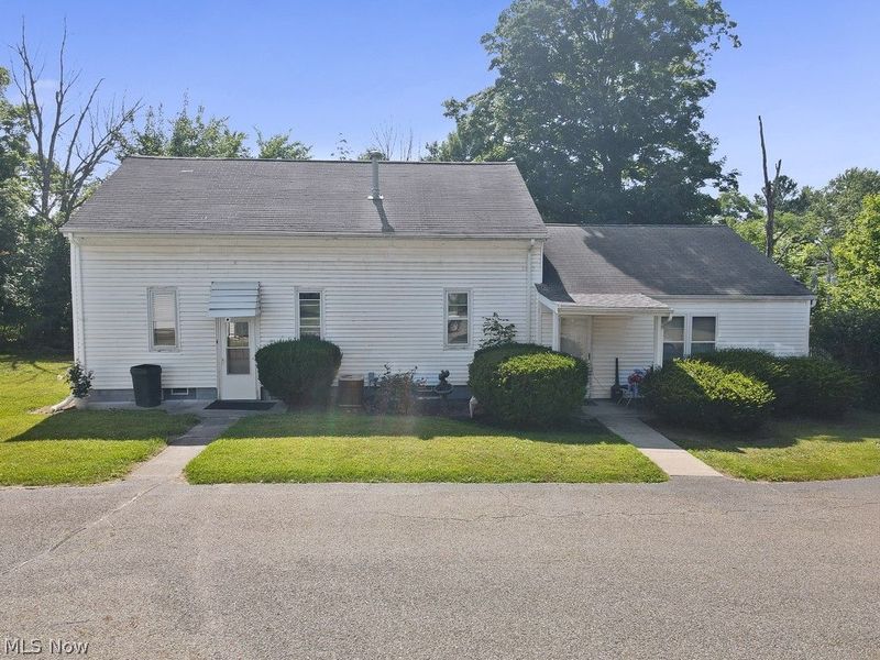 1887 W Beech Street, Alliance, OH 44601 Photo 2
