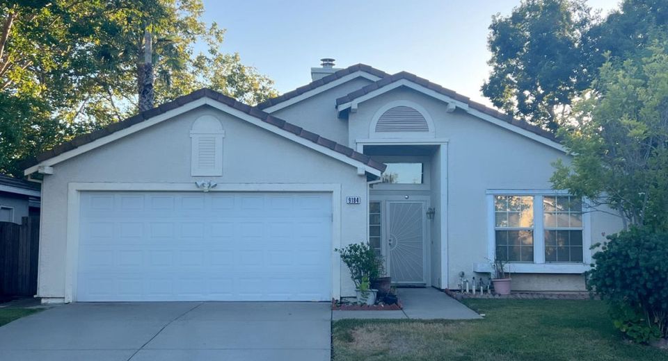 9184 Cerrolinda Cir, Elk Grove, CA 95758 Photo