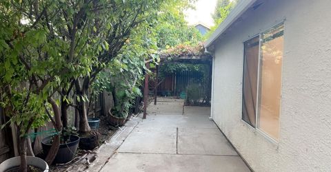 9184 Cerrolinda Cir, Elk Grove, CA 95758 Photo