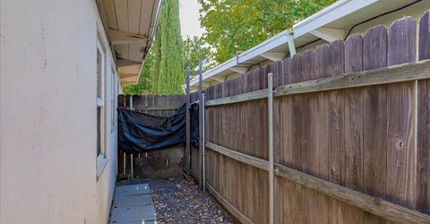 5441 71st St, Sacramento, CA 95820 Photo