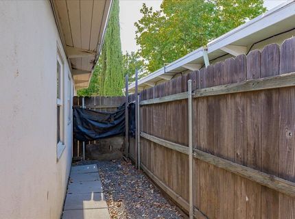 5441 71st St, Sacramento, CA 95820 Photo