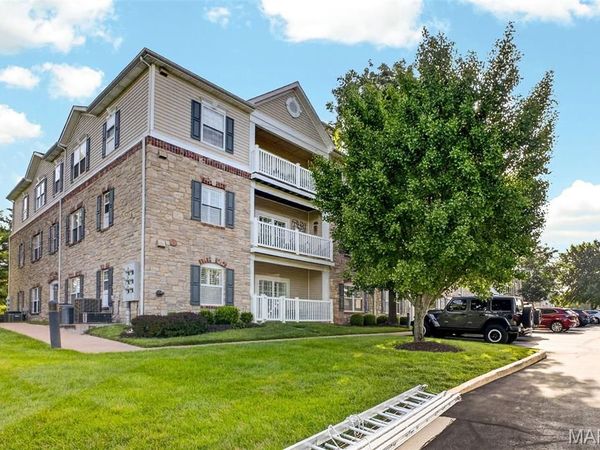 5 Monarch Trace Court, Unit 208, Chesterfield, MO 63017