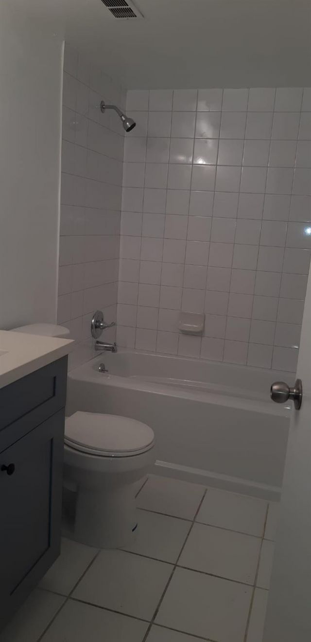 1407 NE 56th Street, Unit 101e, Fort Lauderdale, FL 33334 Photo