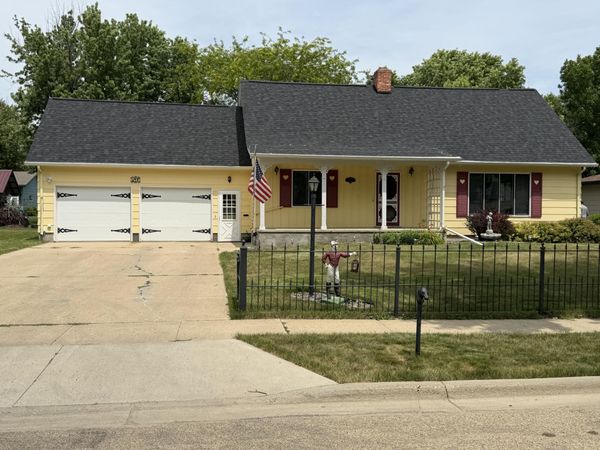 417 NE 18th Avenue, Aberdeen, SD 57401