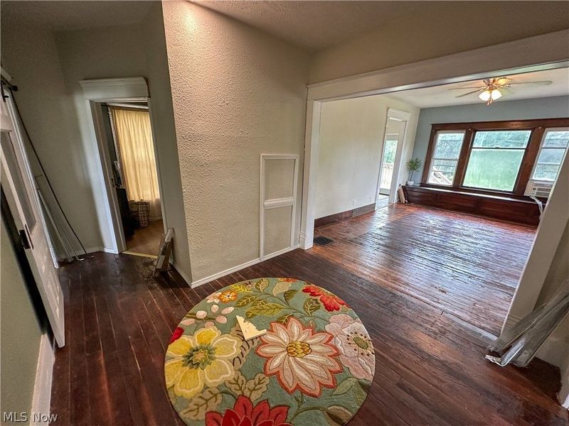545 E Market Street, Cadiz, OH 43907 Photo 11