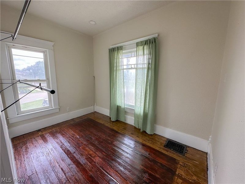545 E Market Street, Cadiz, OH 43907 Photo 25