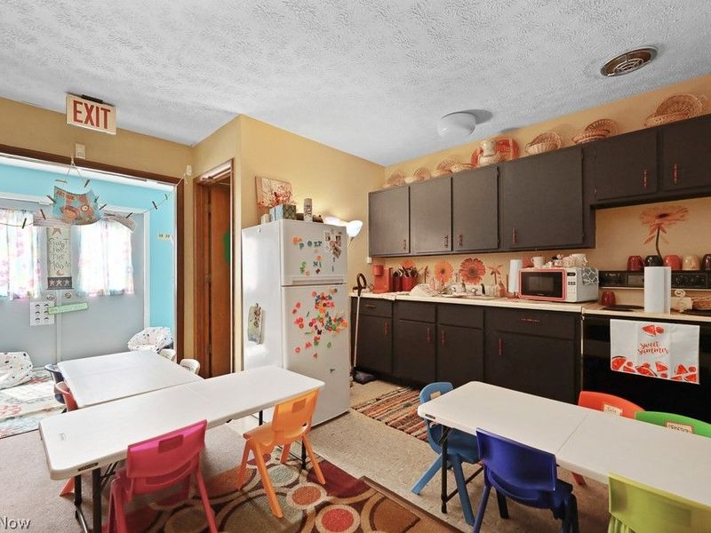 1887 W Beech Street, Alliance, OH 44601 Photo 8
