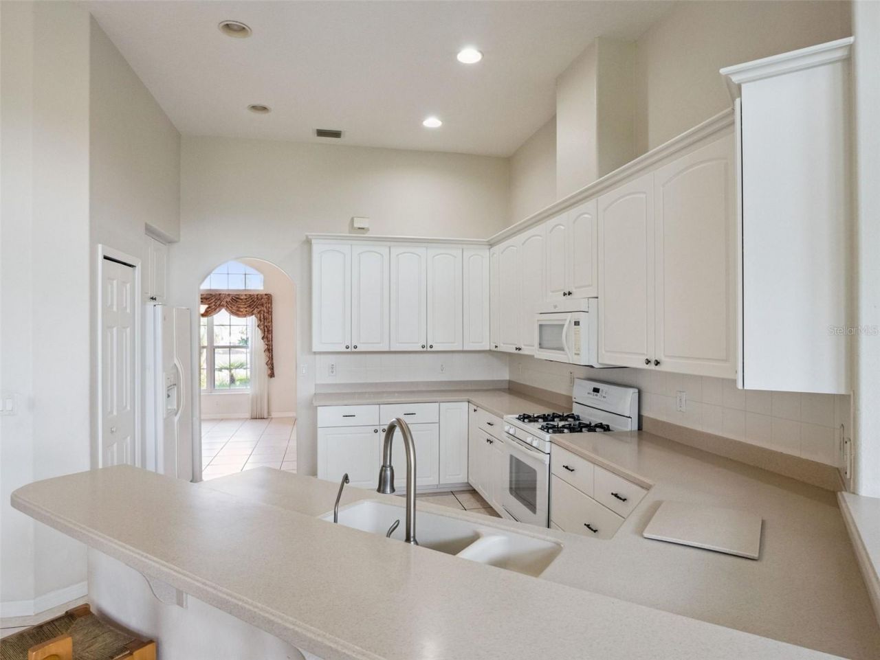 21606 King Henry Avenue , Leesburg, FL 34748 Photo