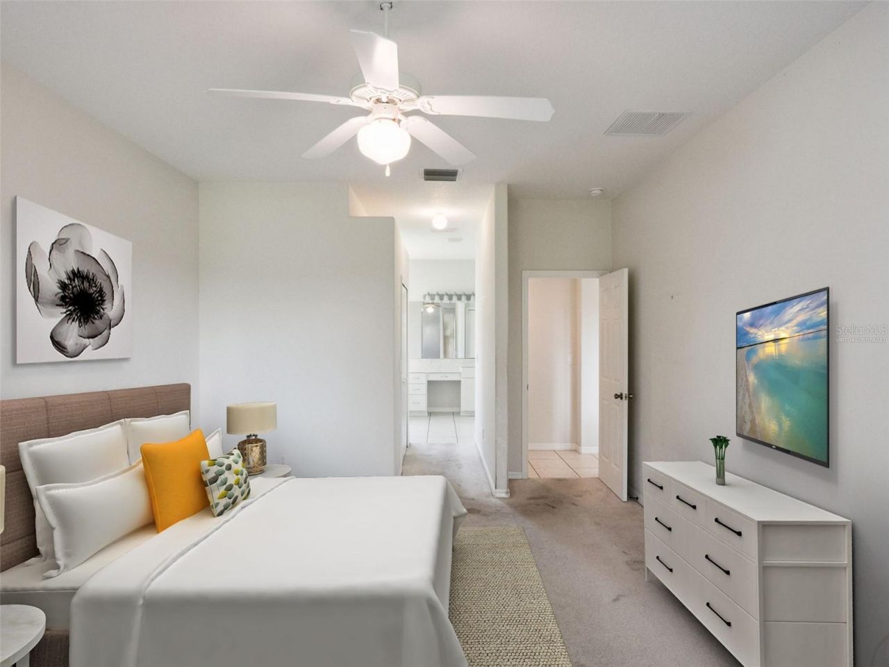 21606 King Henry Avenue , Leesburg, FL 34748 Photo