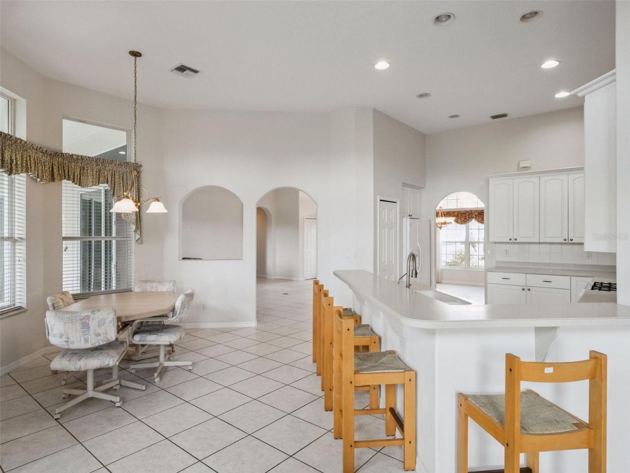 21606 King Henry Avenue , Leesburg, FL 34748 Photo