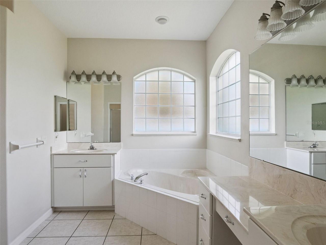 21606 King Henry Avenue , Leesburg, FL 34748 Photo