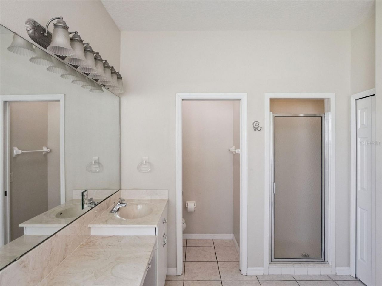21606 King Henry Avenue , Leesburg, FL 34748 Photo