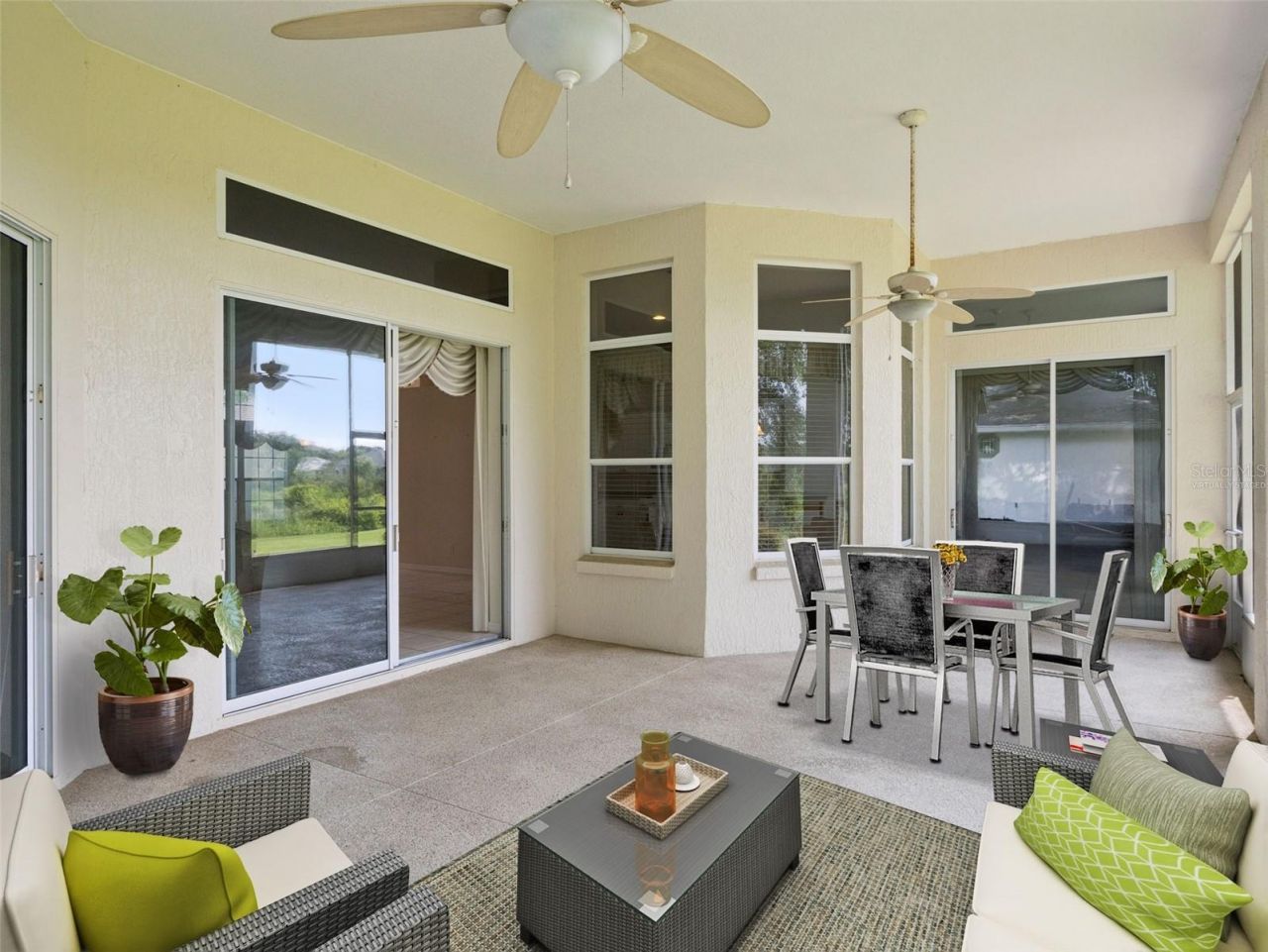 21606 King Henry Avenue , Leesburg, FL 34748 Photo