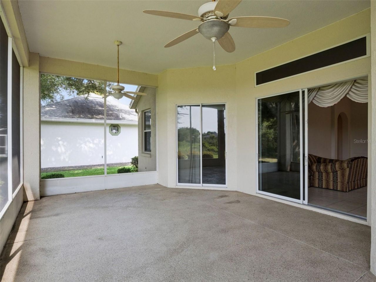 21606 King Henry Avenue , Leesburg, FL 34748 Photo