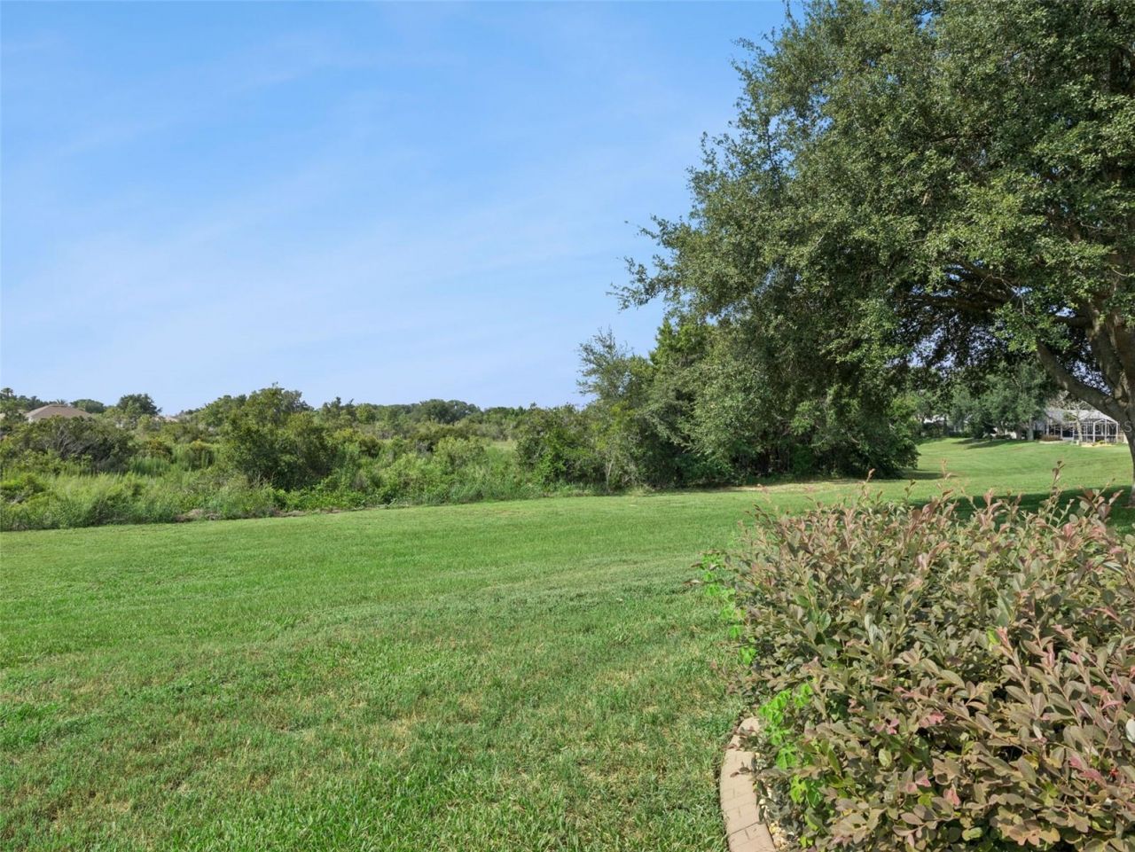 21606 King Henry Avenue , Leesburg, FL 34748 Photo