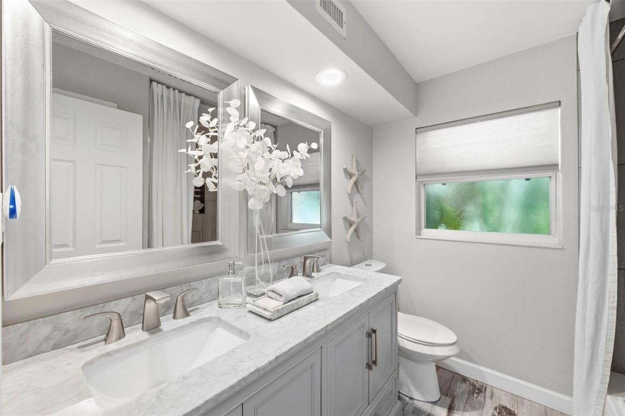 14297 Geneva Drive, Largo, FL 33774 Photo