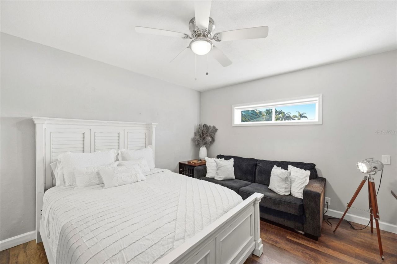 14297 Geneva Drive, Largo, FL 33774 Photo