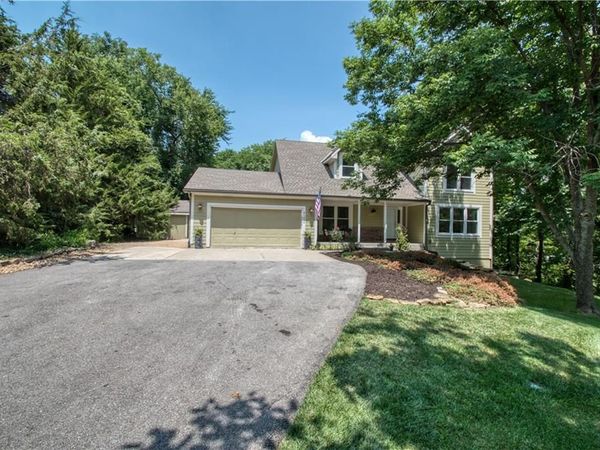 31824 W 91 Street, De Soto, KS 66018