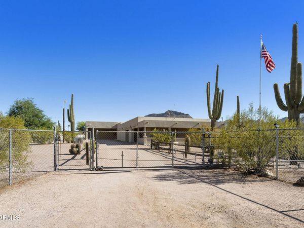 10646 E JENSEN Street, Mesa, AZ 85207