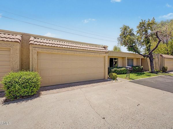 2111 W Claremont Street, Phoenix, AZ 85015