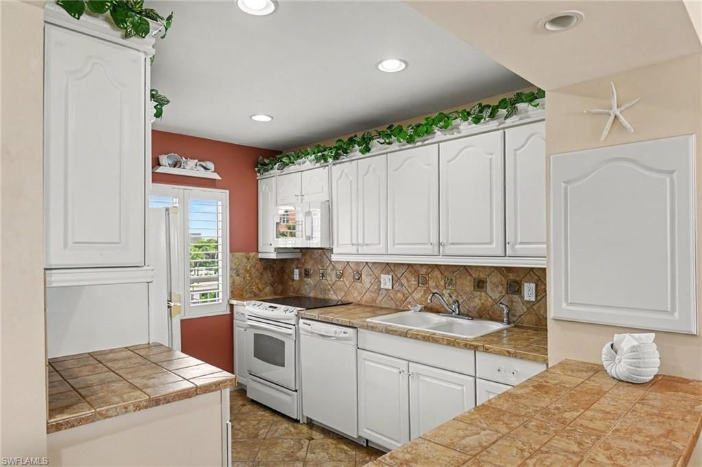 7400 Estero Blvd, Unit 329, Fort Myers Beach, FL 33931 Photo