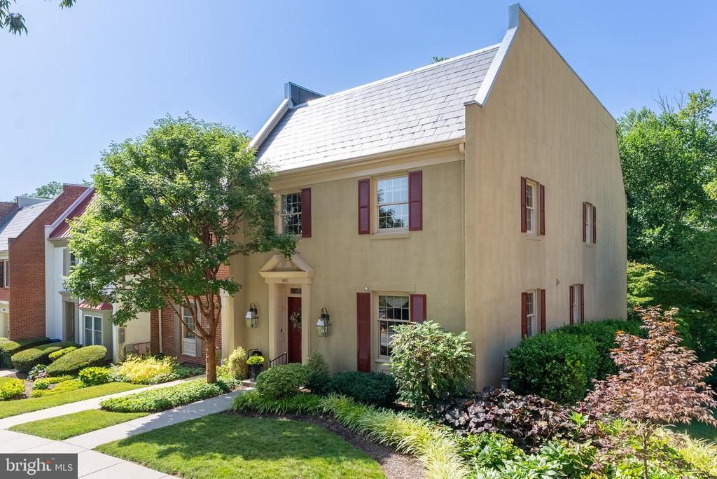 8001 STRAUFF ROAD, BALTIMORE, MD 21204