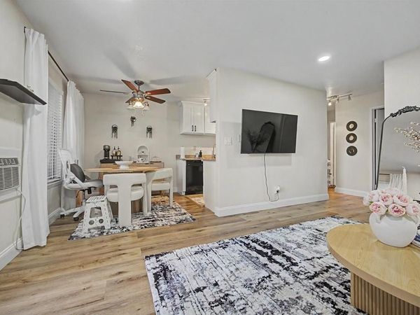 2125 Northwood Circle, Unit H, Concord, CA 94520