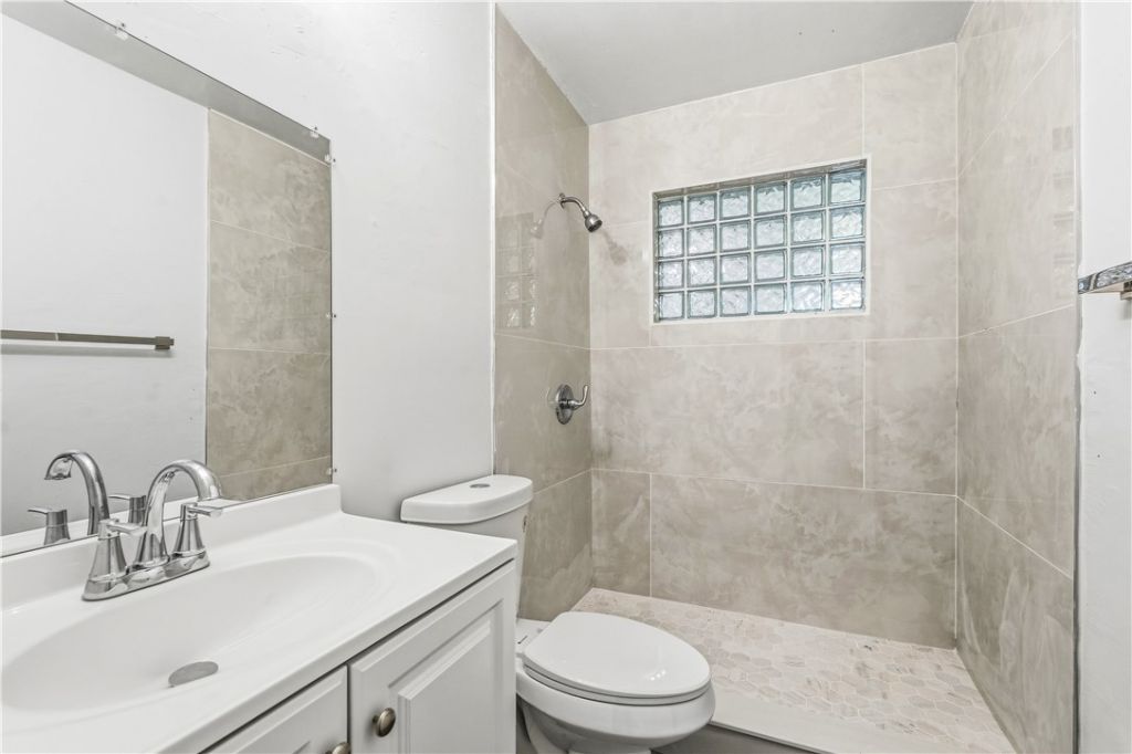 662 Granada Street, Hutchinson Island, FL 34949 Photo