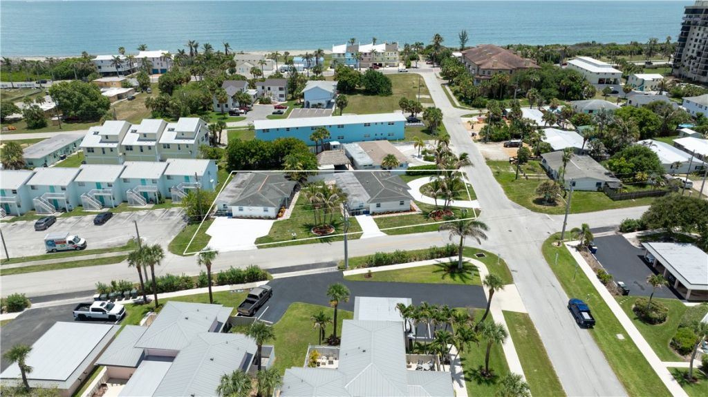 662 Granada Street, Hutchinson Island, FL 34949 Photo
