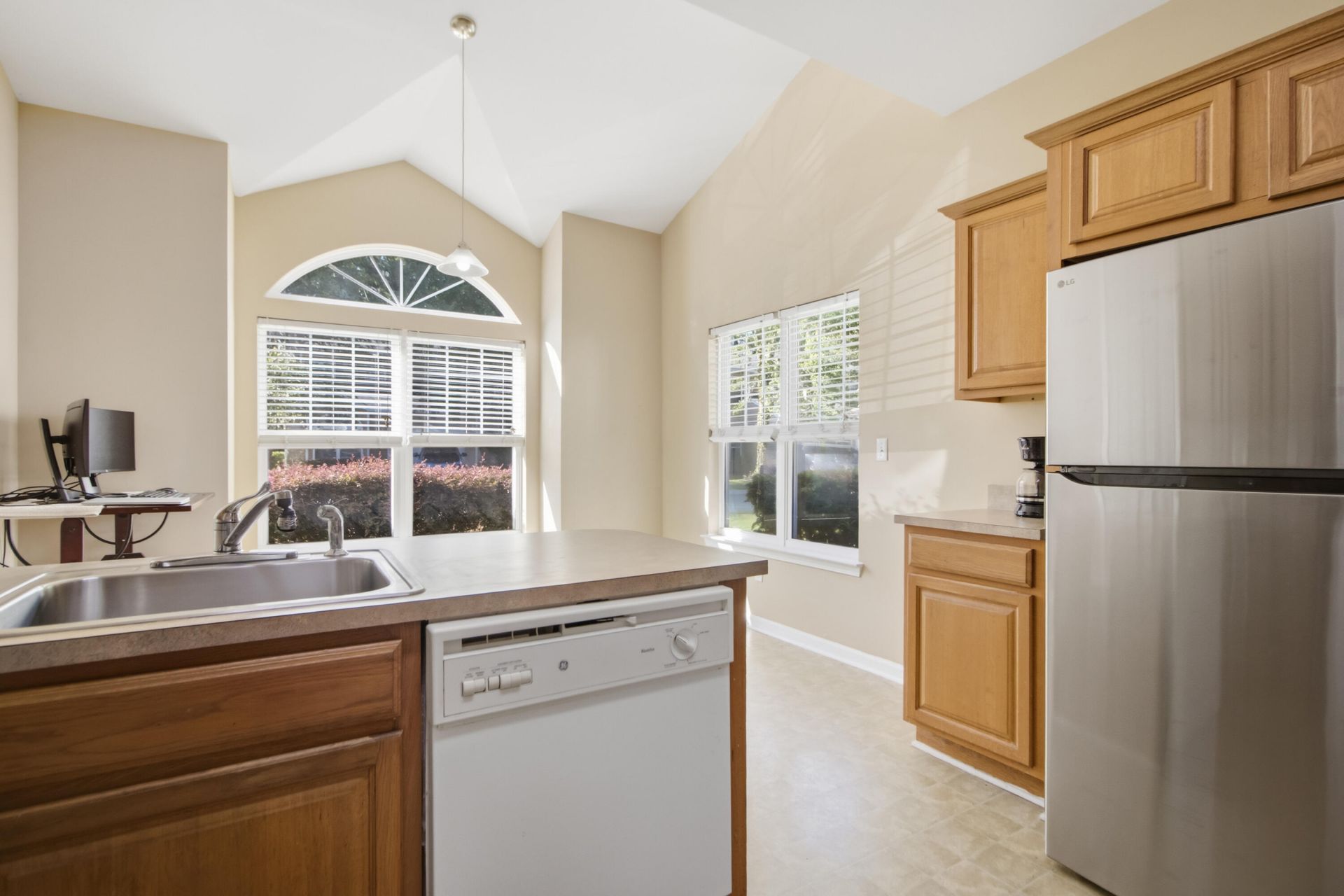 174 Grand Oaks Drive Photo 22