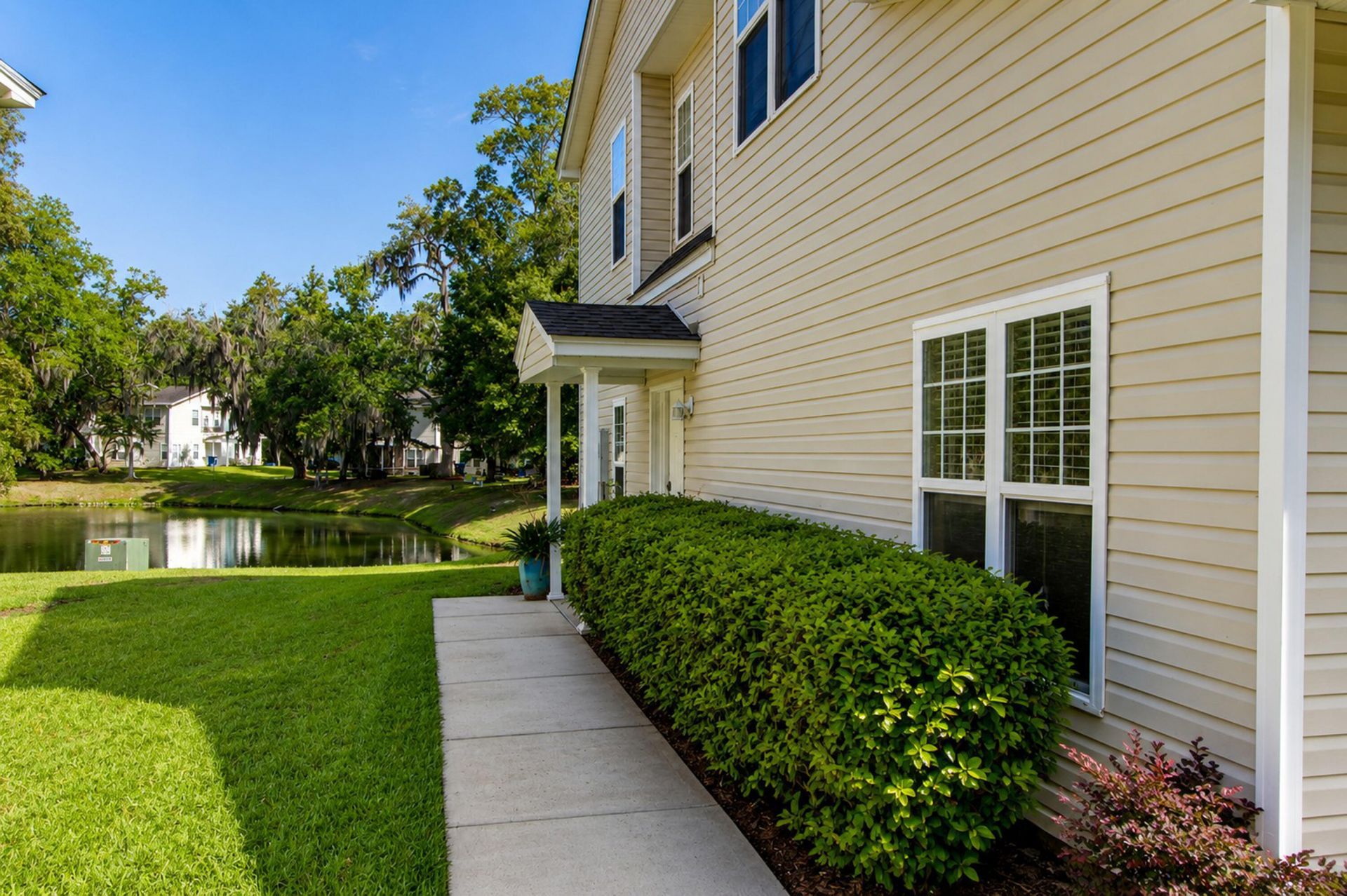 174 Grand Oaks Drive Photo 4