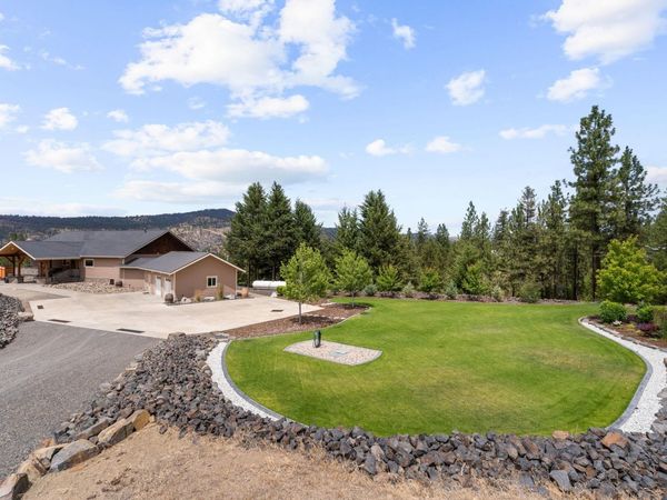 21413 W South Bank Rd, Nine Mile Falls, WA 99026