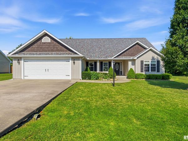 407 PRINCE Lane, Herrin, IL 62948