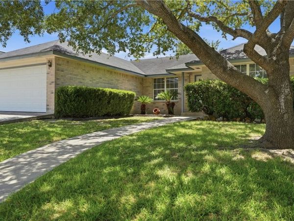 1615 Sunshine Peak , New Braunfels, TX 78130