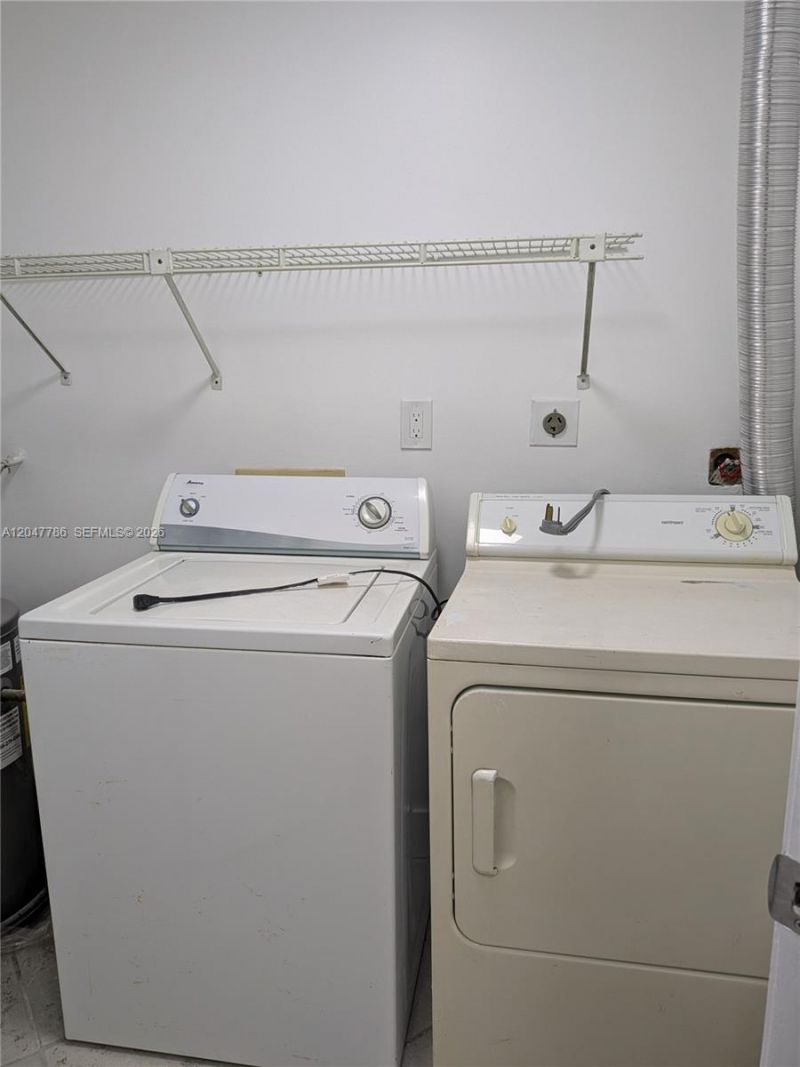 10237 NW 9th Street Cir , Unit 202-4, Miami, FL 33172 Photo
