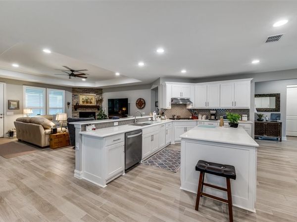 1116 Cornerstone Drive, Little Elm, TX 76227
