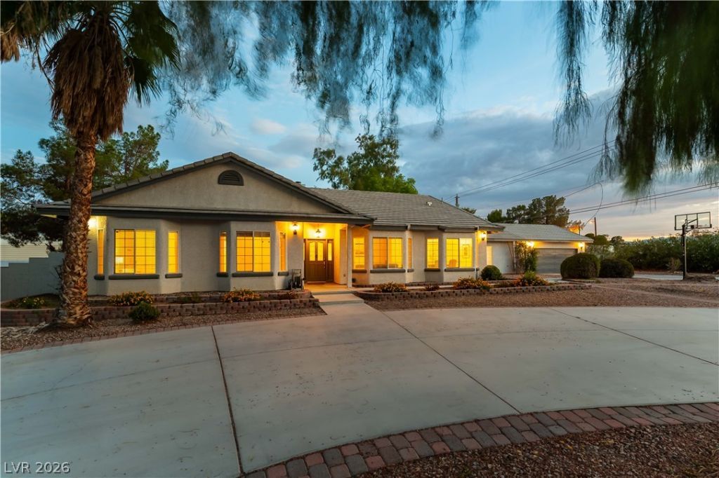 7245 W Verde Way, Las Vegas, NV 89149 Main Photo