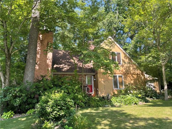 329 Stoneybrooke Drive, Cheswick, PA 15024