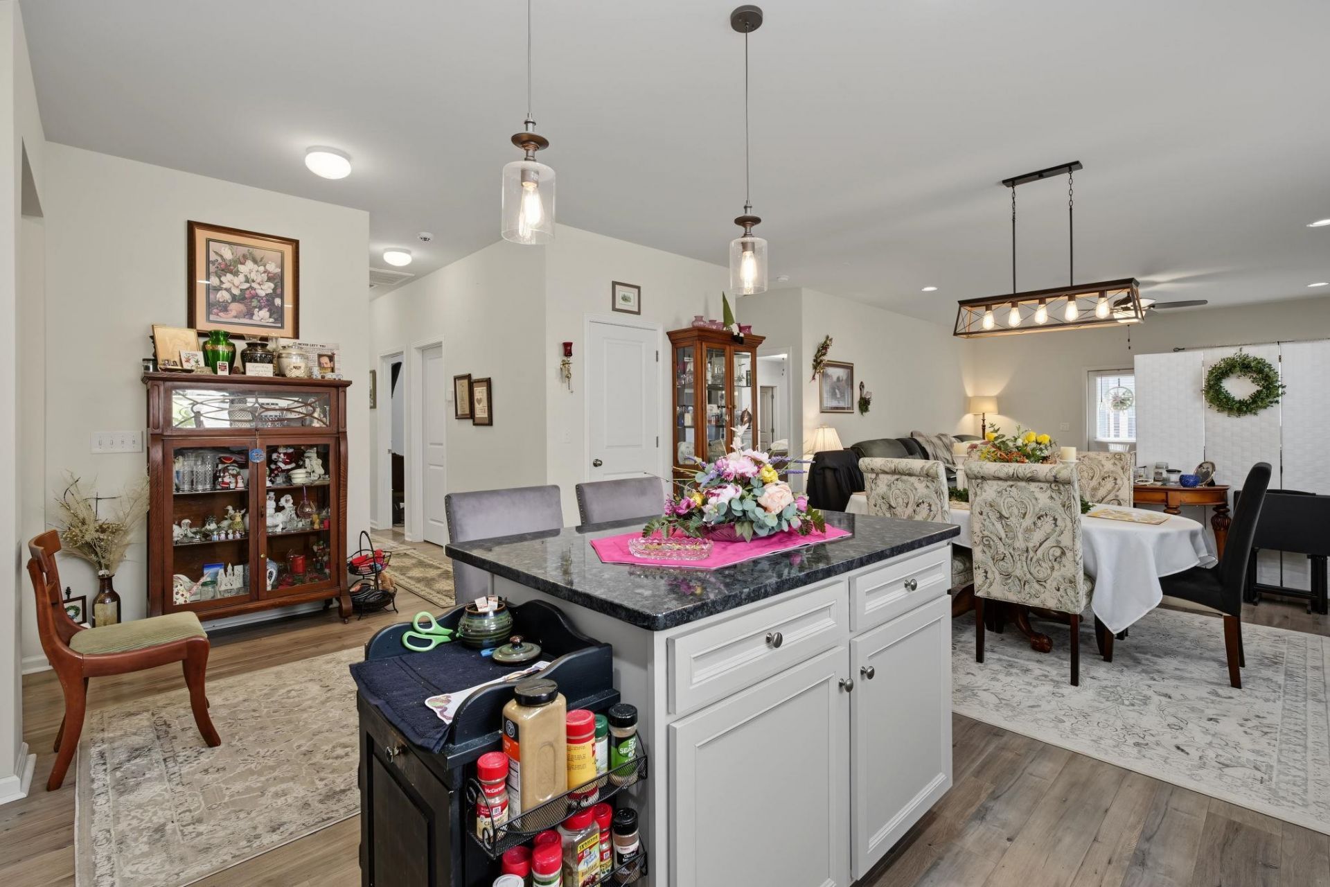 405 Black Cherry Way Photo 8