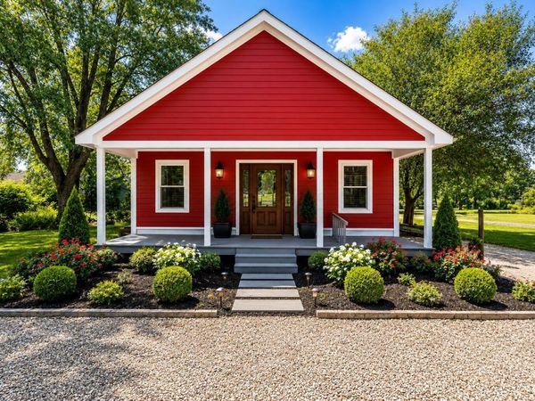 107 E 2nd Avenue, Hebron, OH 43025