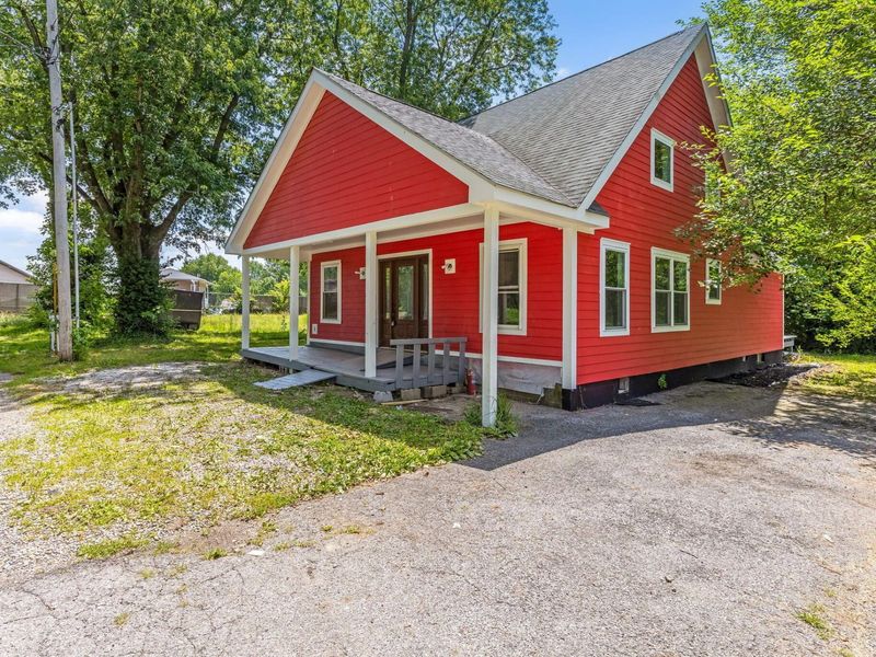 107 E 2nd Avenue, Hebron, OH 43025 Photo 3